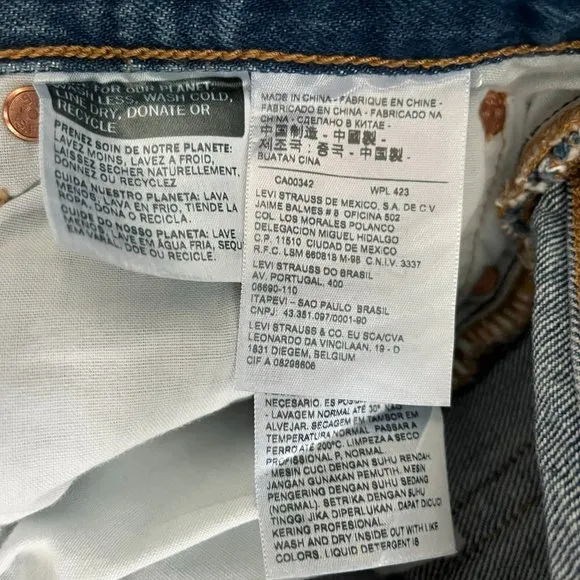 NWT Levi's Women's 501 Denim Jean Shorts Size 25 Style CW-4217