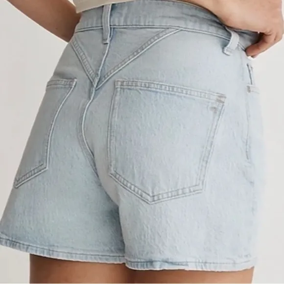 NWT Madewell The Plus Mid-Length Momjean Short in Essen Wash: Yoke Edition