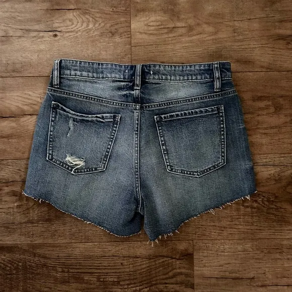 NWT Pistola Nova Distressed Denim Shorts Size 26