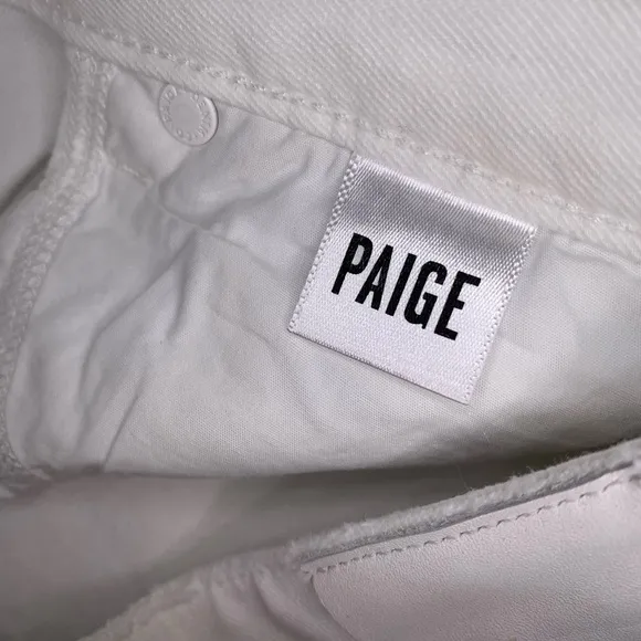 PAIGE DENIM Jax Knee Short cut off edition in crisp white size 25