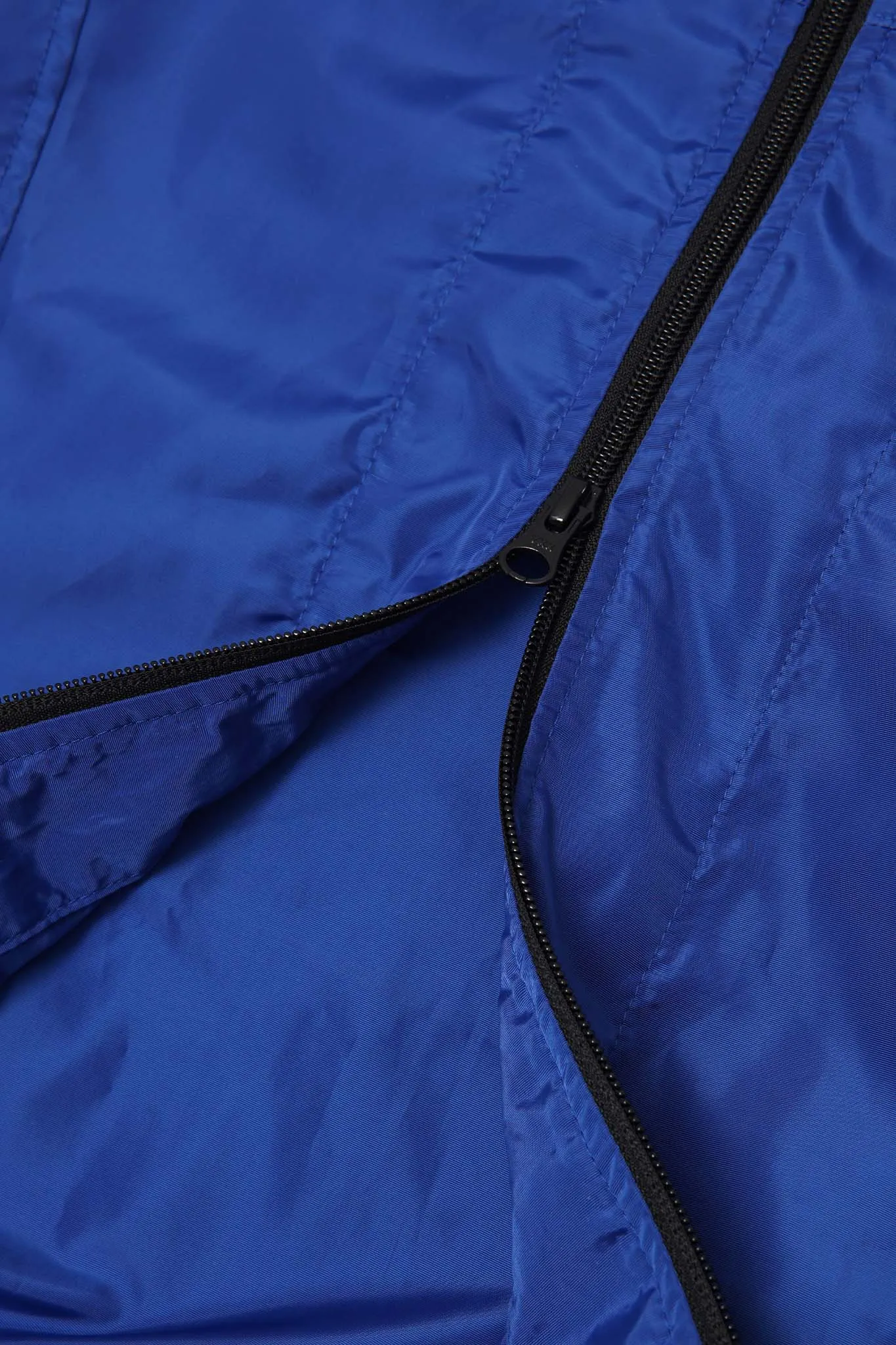 "WAGWAN" WINDBREAKER V2 IN AZURITE