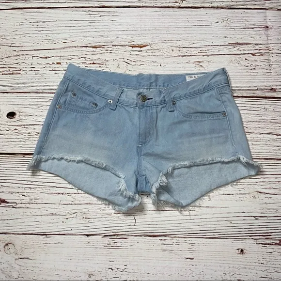Rag &amp; Bone Cut Off Denim Shorts in Ashling Wash Sz 26