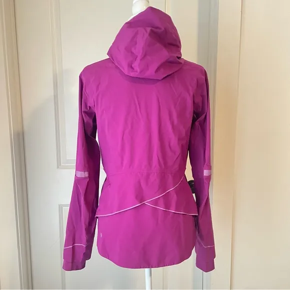 RARE Lululemon Regal Plum Runaway Lightweight Jacket Size 6