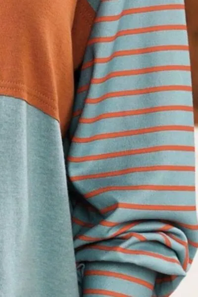 Round Neck Striped Long Sleeve Slit T-Shirt (5 Colors)