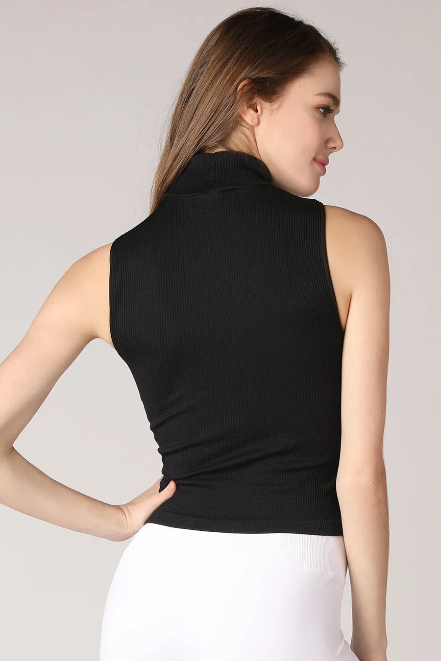 Sarah Sleeveless Turtle Black