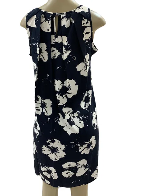 Size 2 alfani navy and white Dress