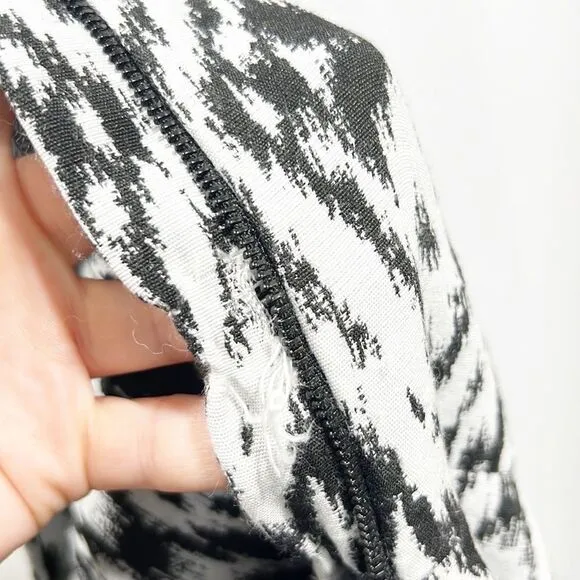 Theory Andes Orinthia Graphic Jacquard Dress Black &amp; White Mini Dress 4