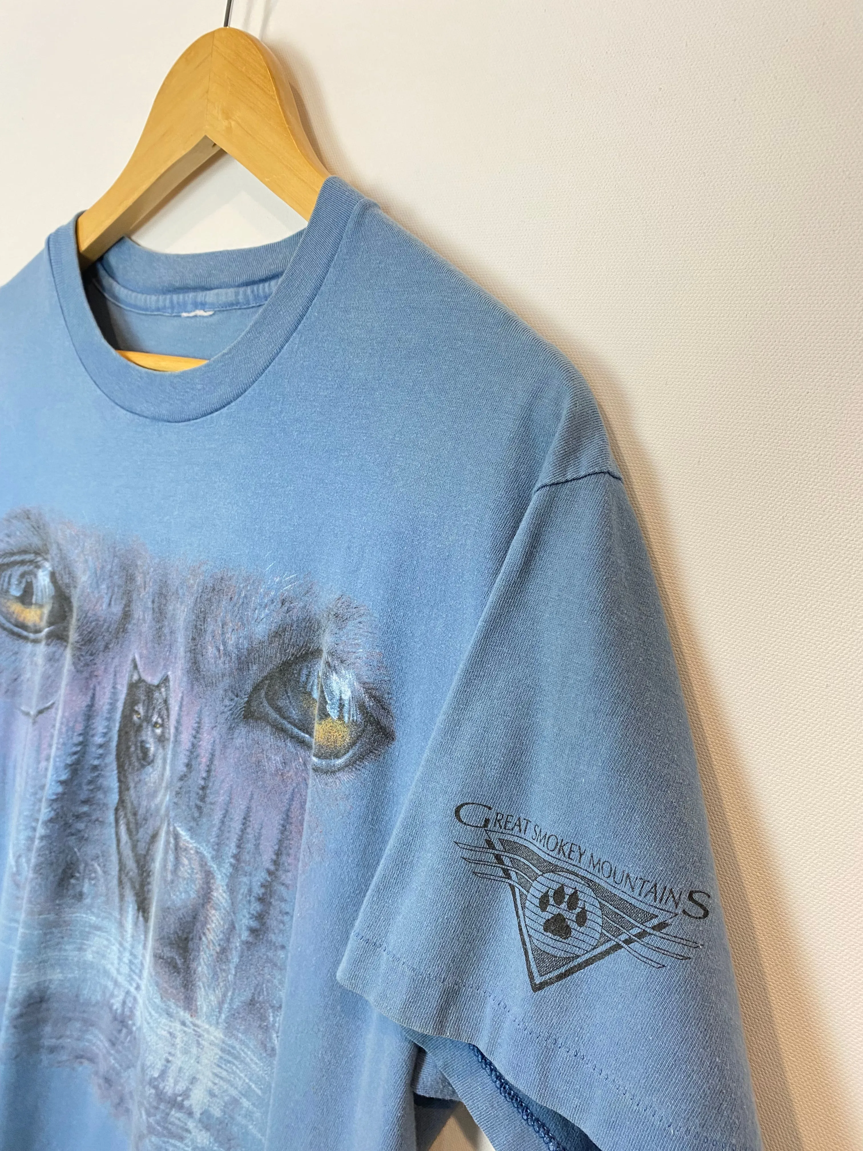 VTG Wolf Eyes Graphic Tee (M/L)