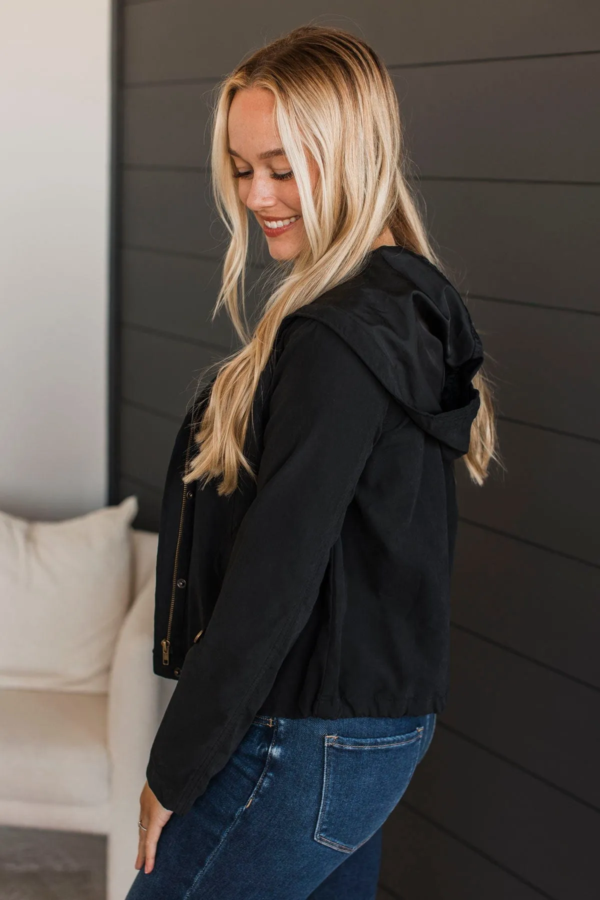 World Wide Adventure Lightweight Jacket- Black