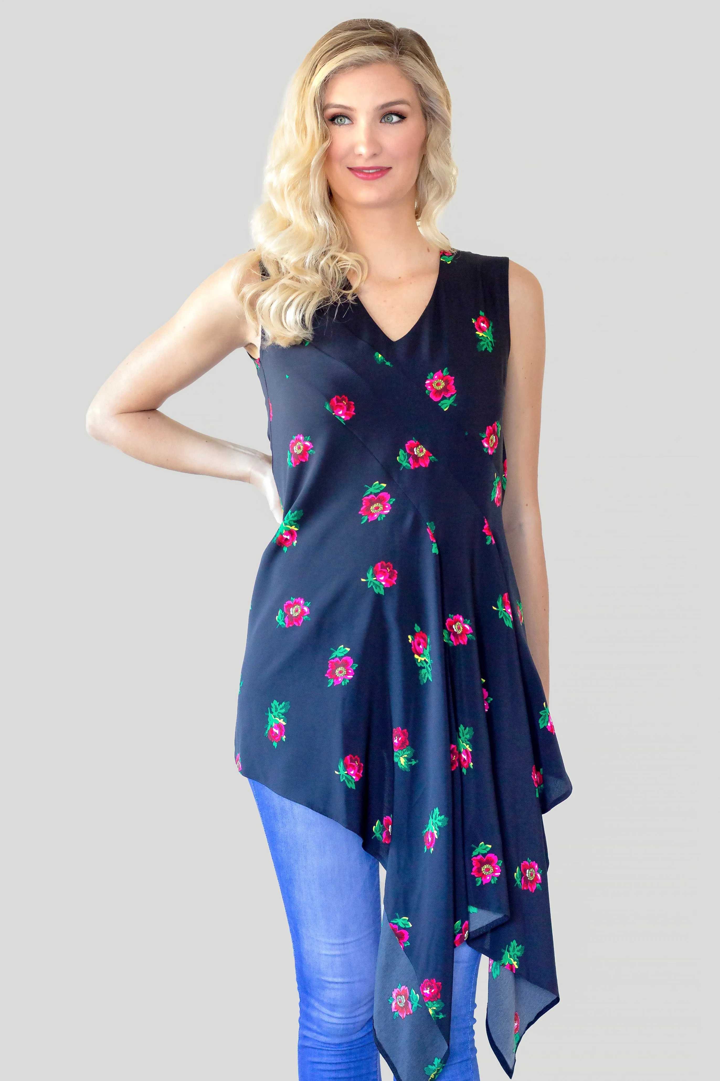 Zofia Sleeveless Black Top